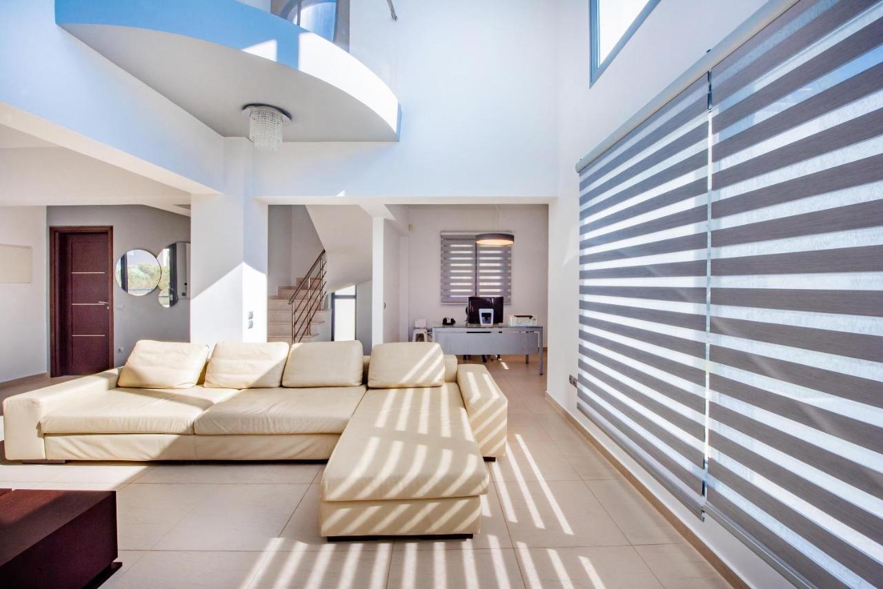Dias Luxury Villa Koskinou  Exteriör bild